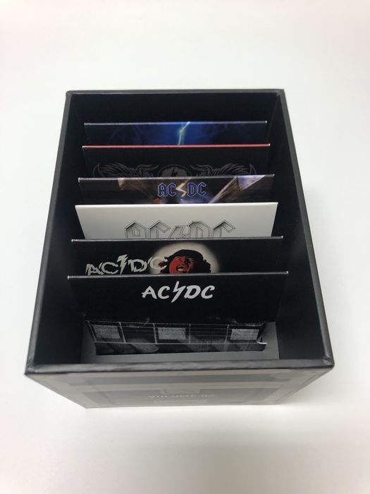Caixa de Moedas Comemorativas dos 50 anos da Banda AC DC