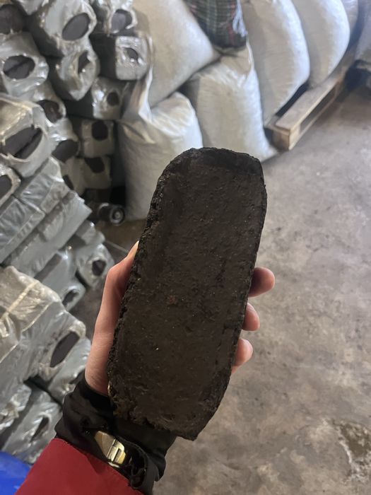 Брикеты топлевные ( брикети паливні, торфобрикет  )