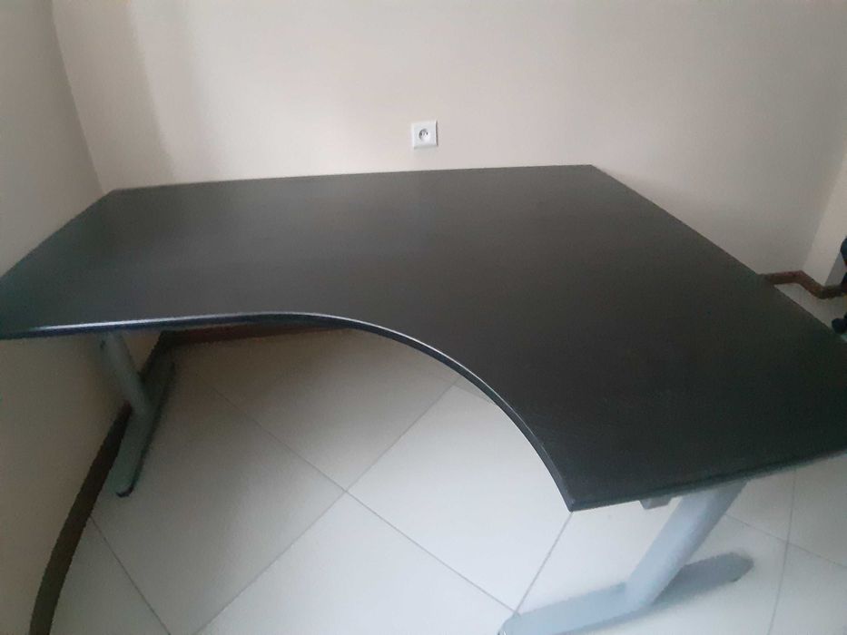 Stół roboczy/biurko  z regulacją wysokości Ikea Galant