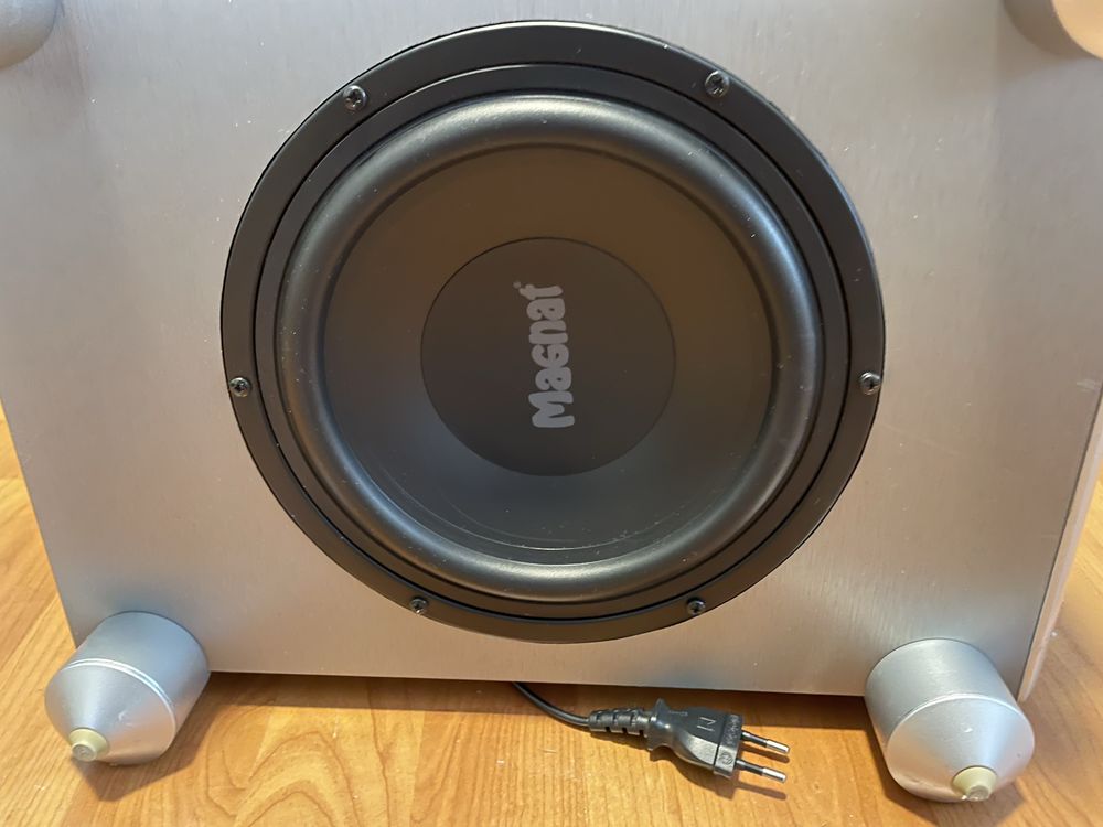 Magnat Beta Sub 20 A