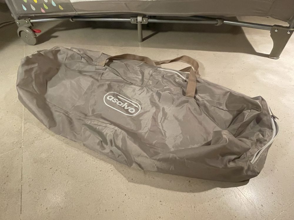 Cama de viagem Asalvo com colchão e téxteis