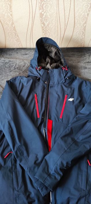 Гірськолижна чоловіча куртка 4F