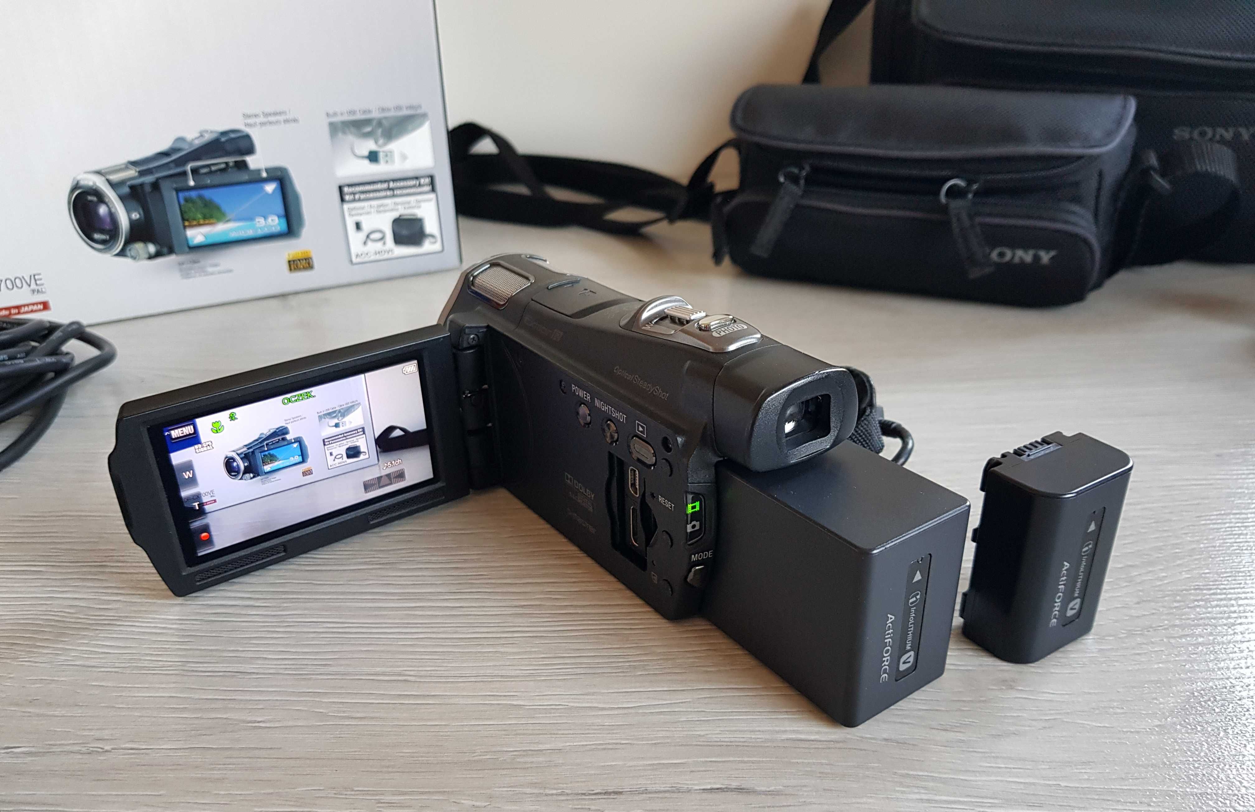Kamera SONY HDR-CX700VE + torby, dodatkowa bateria + pilot