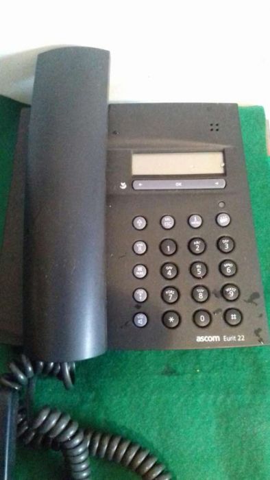 3 telefones