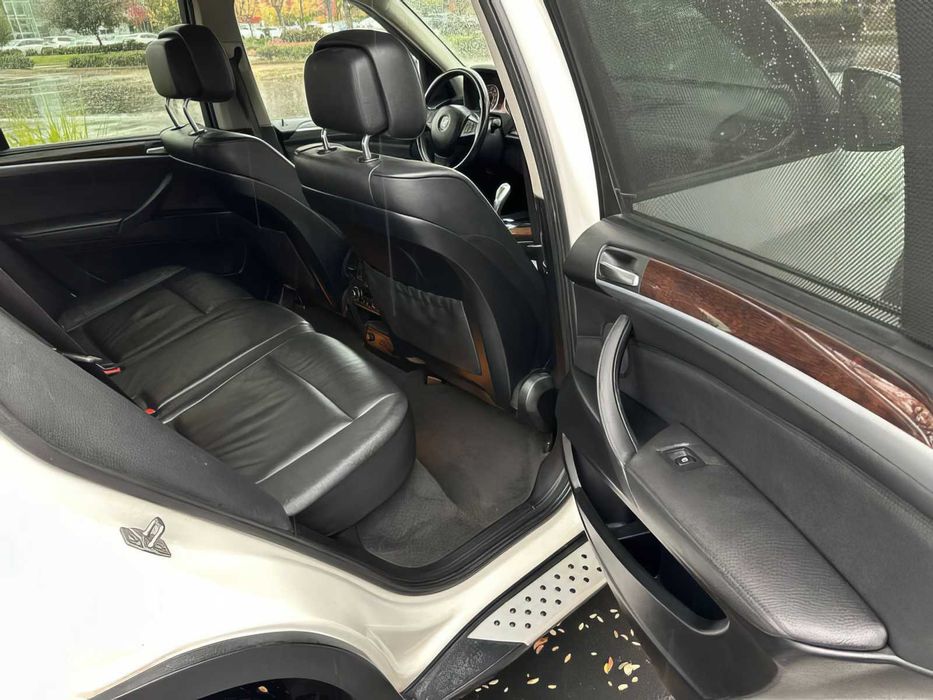 BMW X5 xDrive35i      2013