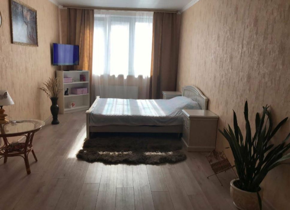 1 кім. Район Боярка вул. Дубенська. Погодинно, подобово. Ціна доби.