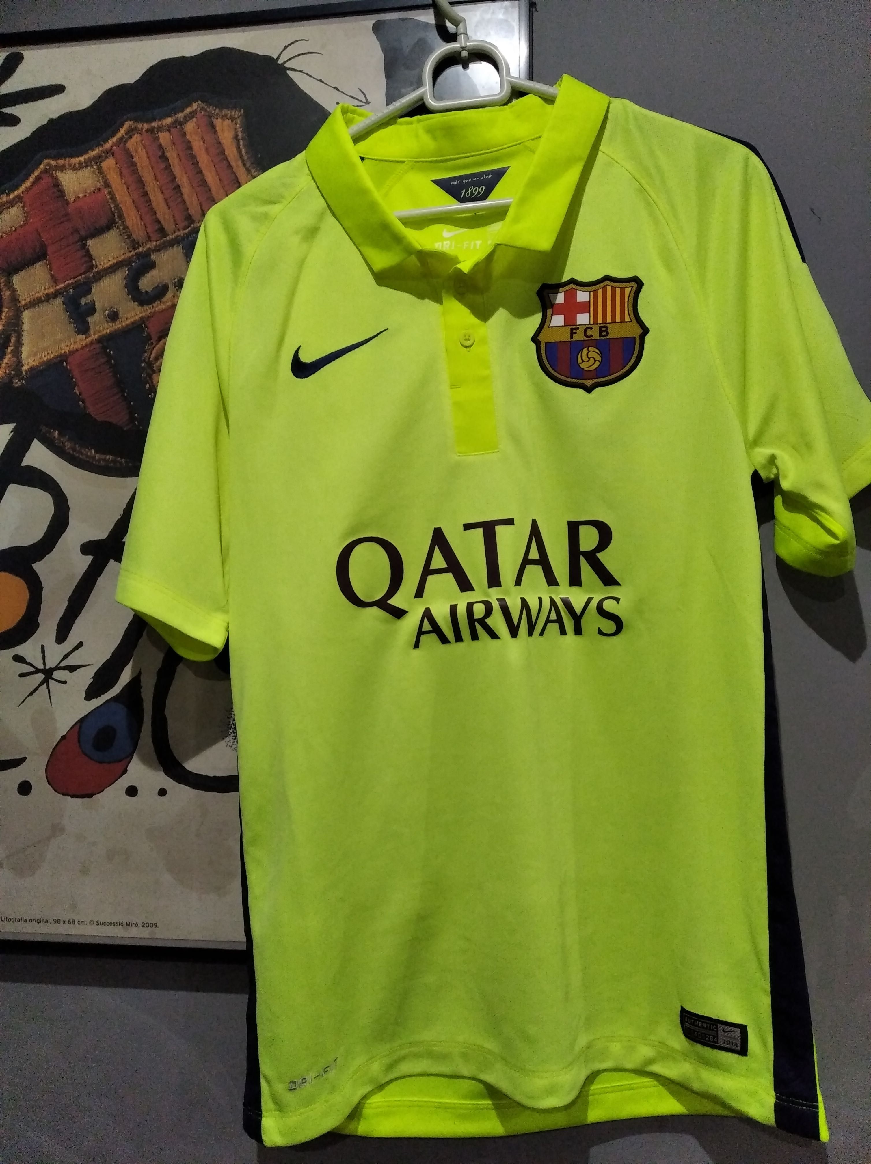 trzeci komplet strojów Fc Barcelony z sezonu 2014/15, rozmiar S