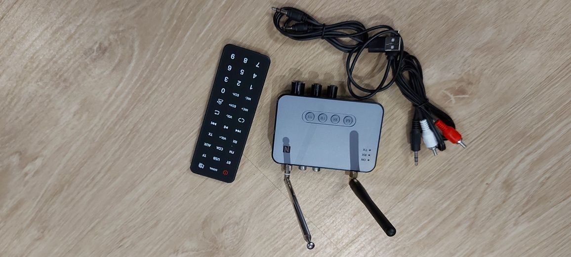 Receptor / Transmissor M9 PRO - Bluetooth 5.0 + Diversas Conexões