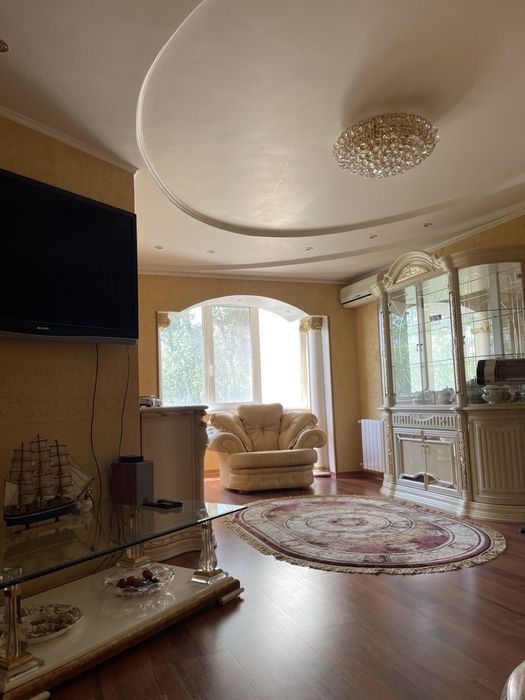 Продам свою квартиру з вишуканим євроремонтом