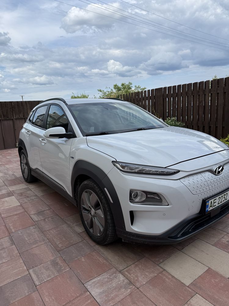 Hyundai Kona 64 premium