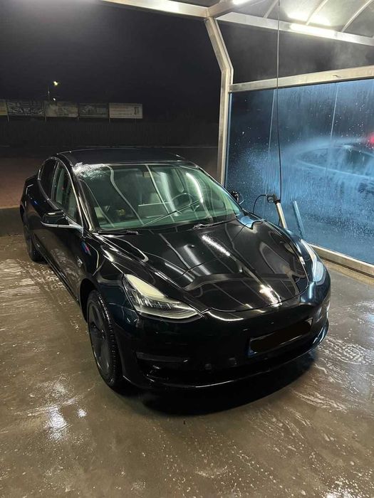Tesla Model 3 | 500км  | Електромобіль | Оренда або робота в таксі