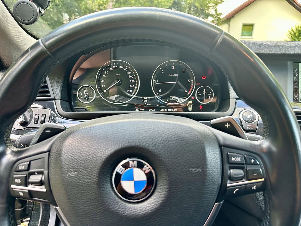 BMW 520d 2012 год