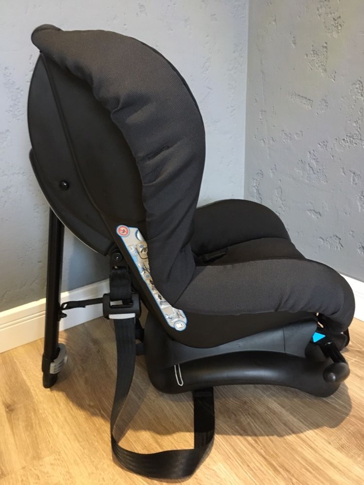 Maxi Cosi Mobi 9-25kg tyłem RWF