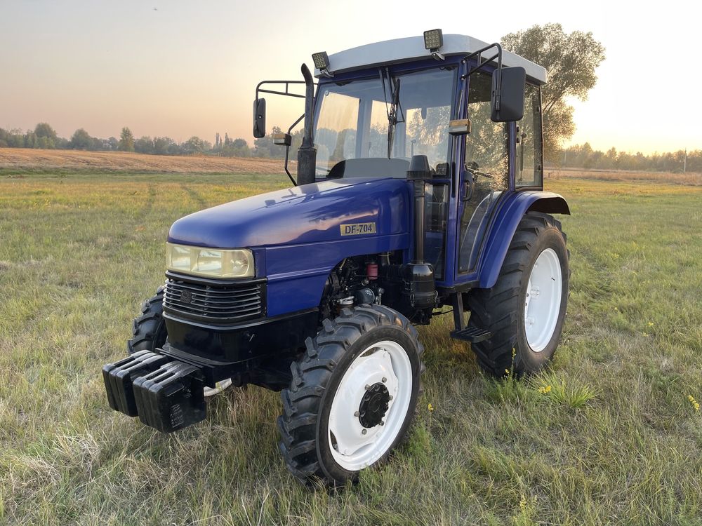 Трактор Dongfeng 704