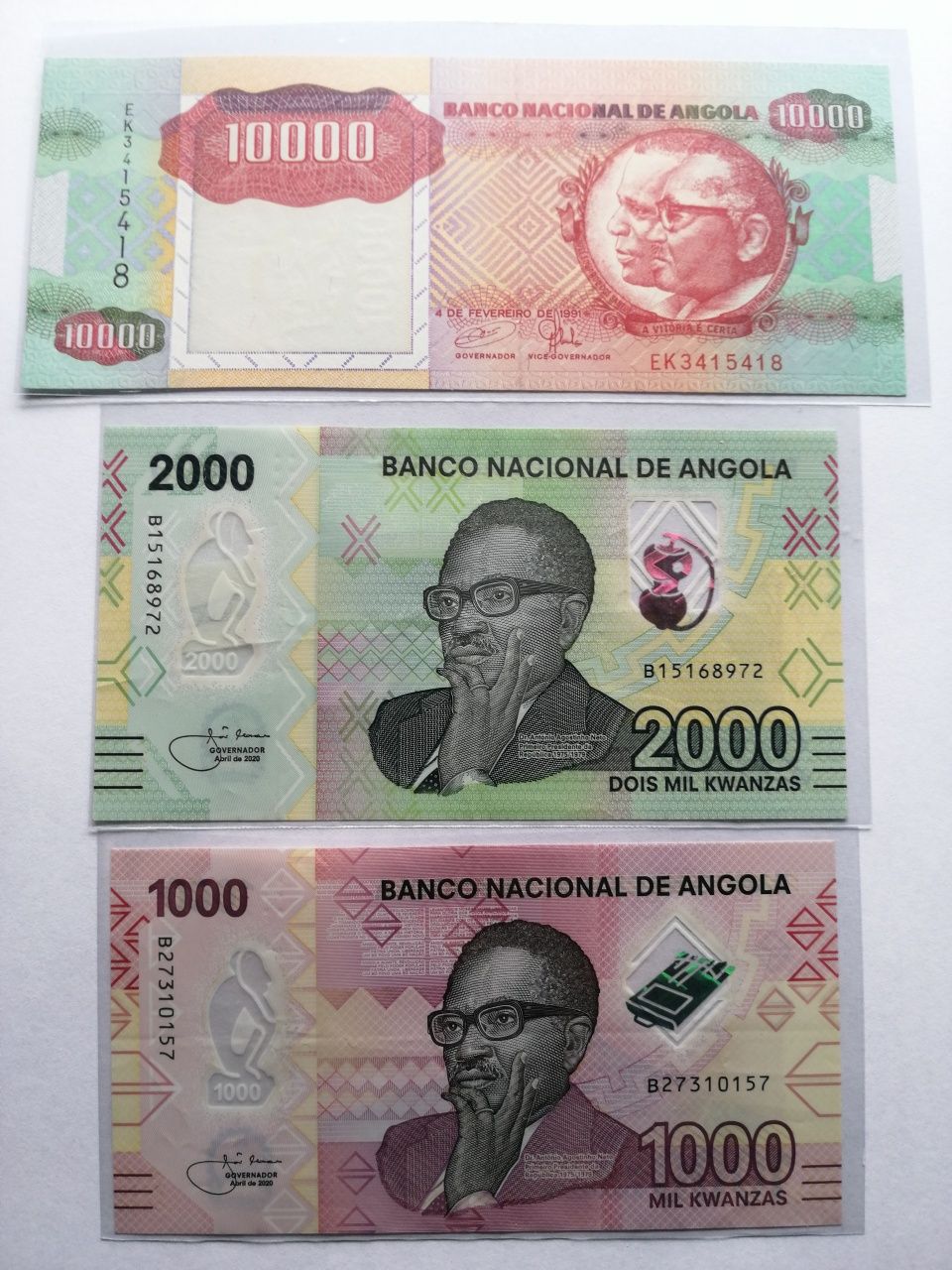 Notas Banco de Angola Novas