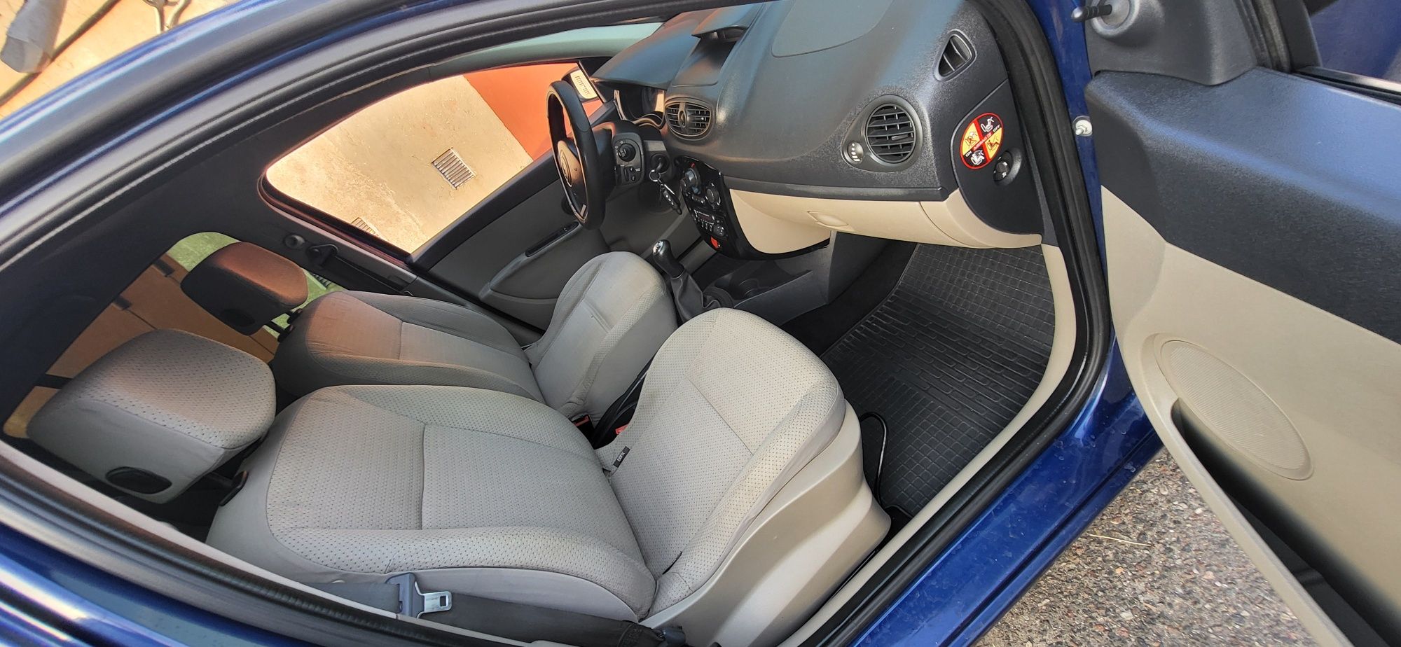 Renault clio 3 1.5 dci 2006 рік