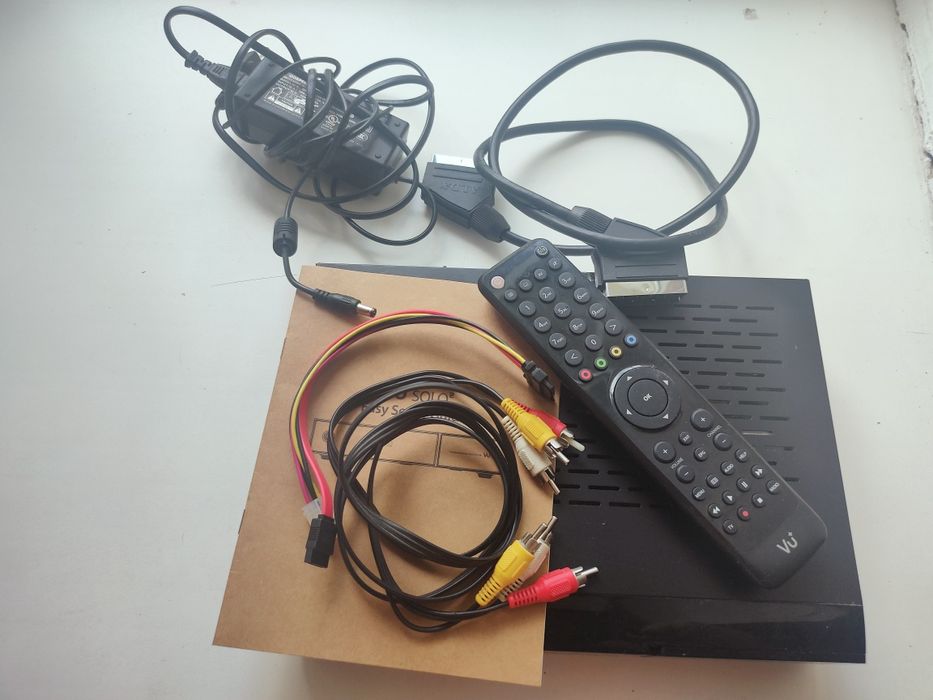 Продам спутниковый ресивер Ci Vu+  solo2o