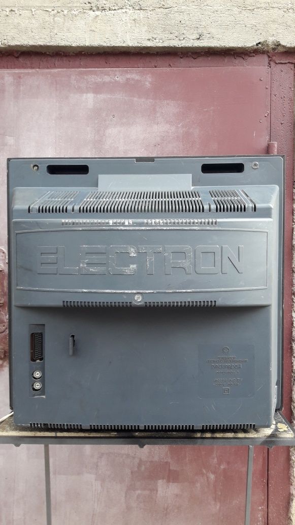 Телевизор "ELECTRON" 61-ТЦ-4304-Д (СССР)