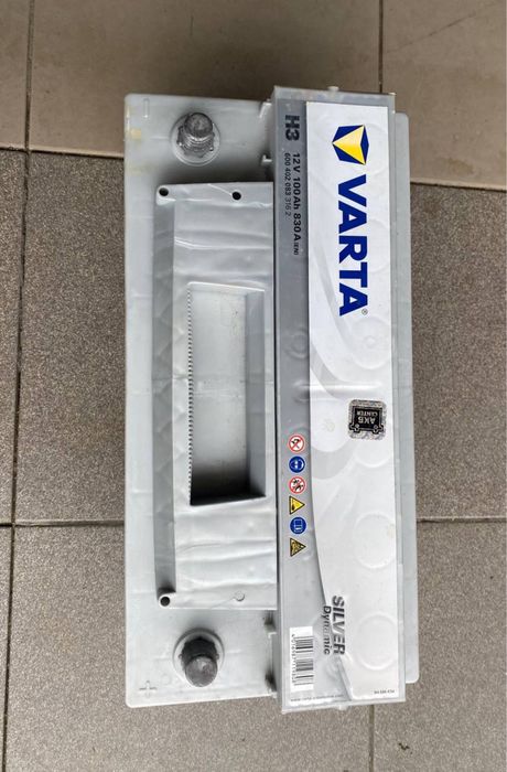 Акумулятор Varta 100ah