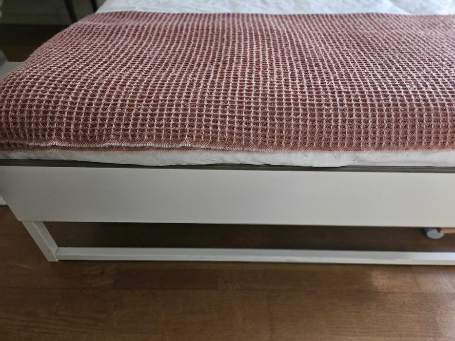 Cama de Casal IKEA