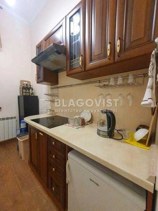 Оренда квартири .  вул Мазепи 3 . м Арсенальна. Князів Острозських