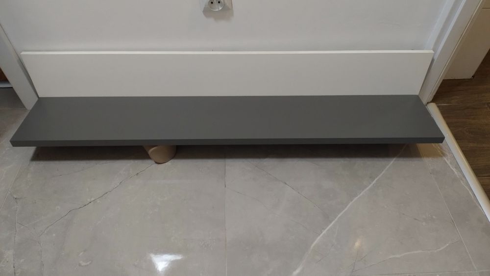 Półka wisząca biało szara