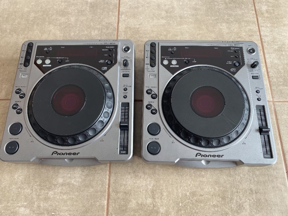 CDJ800 + DJM600 Pioneer