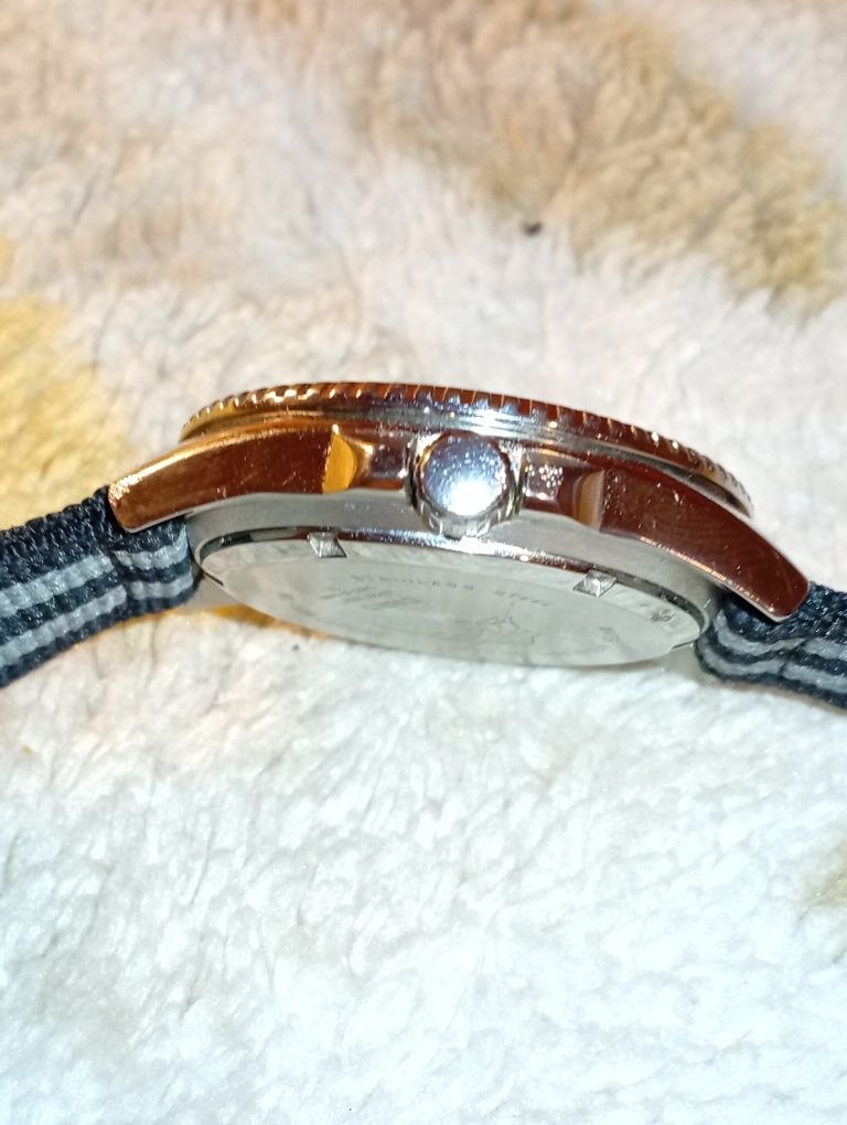 Zegarek męski Casio MDV-106 Marlin.
