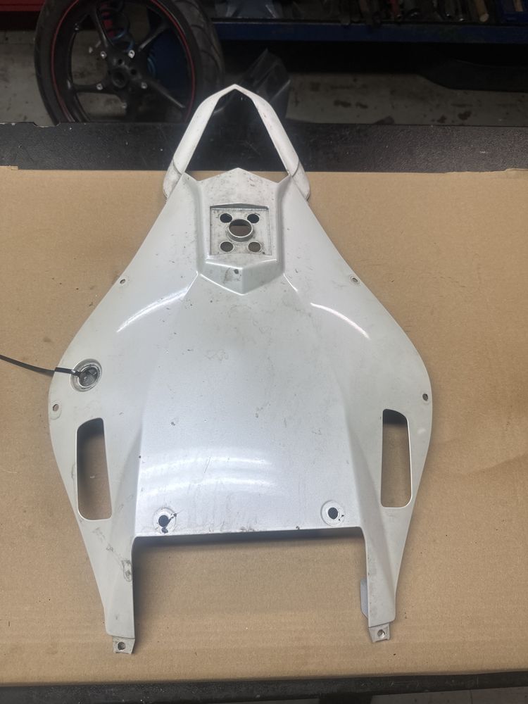 Zadupek Ogon Yamaha R6 RJ11
