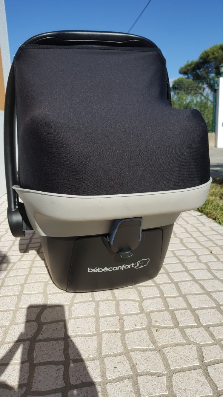 Ovo PeeblePlus para transporte bebé da Bebeconfort