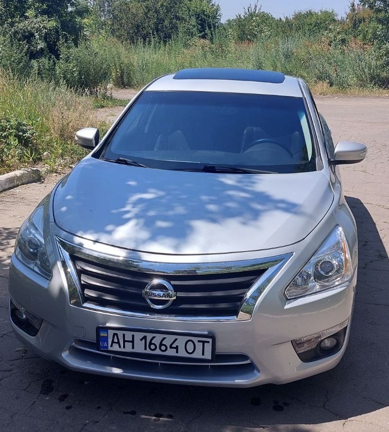 Nissan Altima 2015 Кожаный салон,пробег 86000