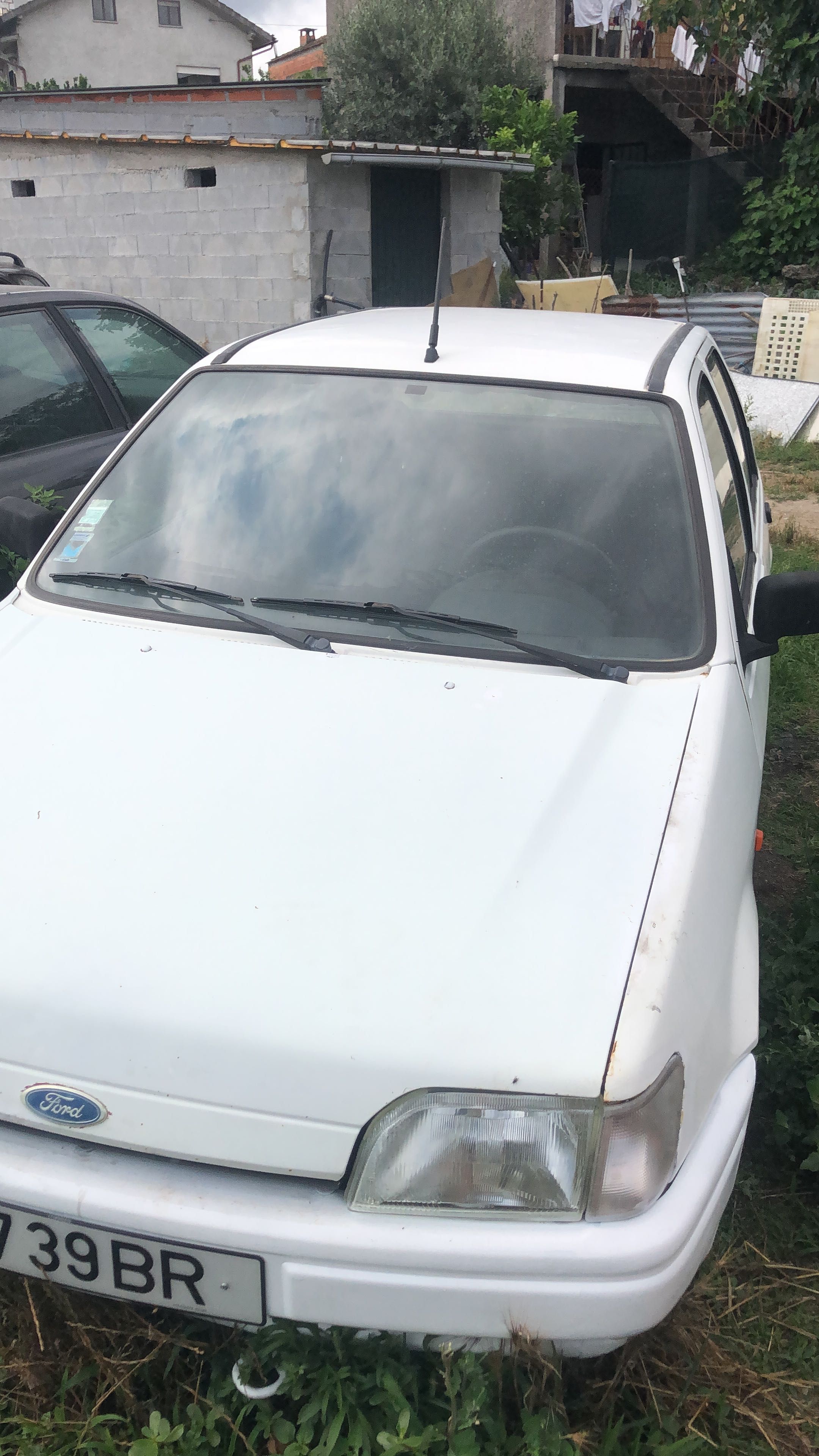 Ford fiesta gasolina 650€ negociáveis