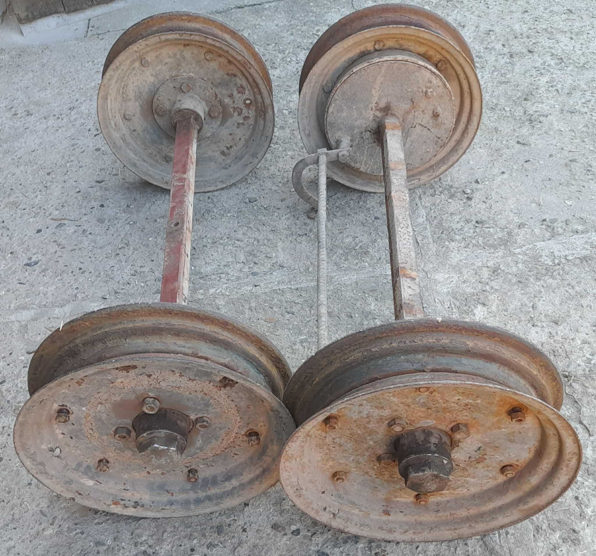 Osie do wozu lub przyczepki 16 cali