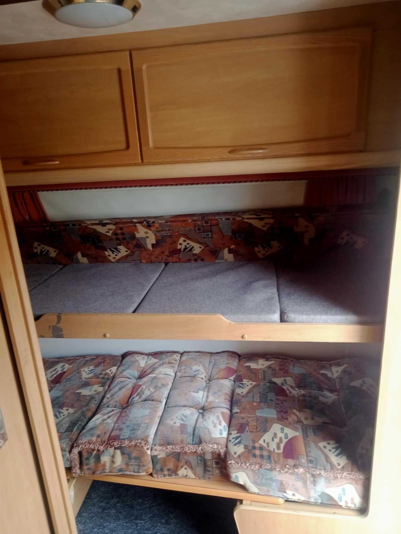 Przyczepa Kempingowa zarej  4 os, z toaletą i prysznicem przedsionkiem
