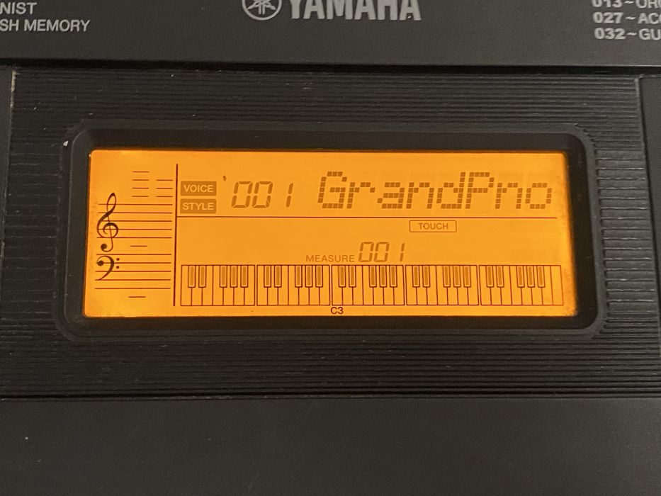 Синтезатор Yamaha E343