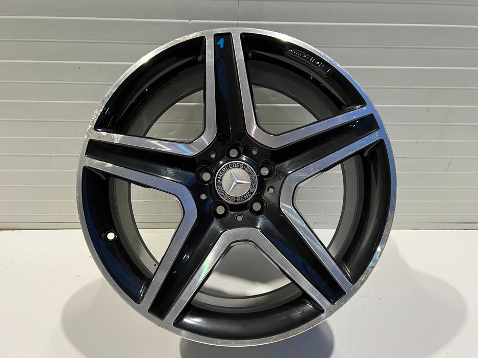 Felga Mercedes GLA W156 AMG 8J ET43,5 19" 5x112