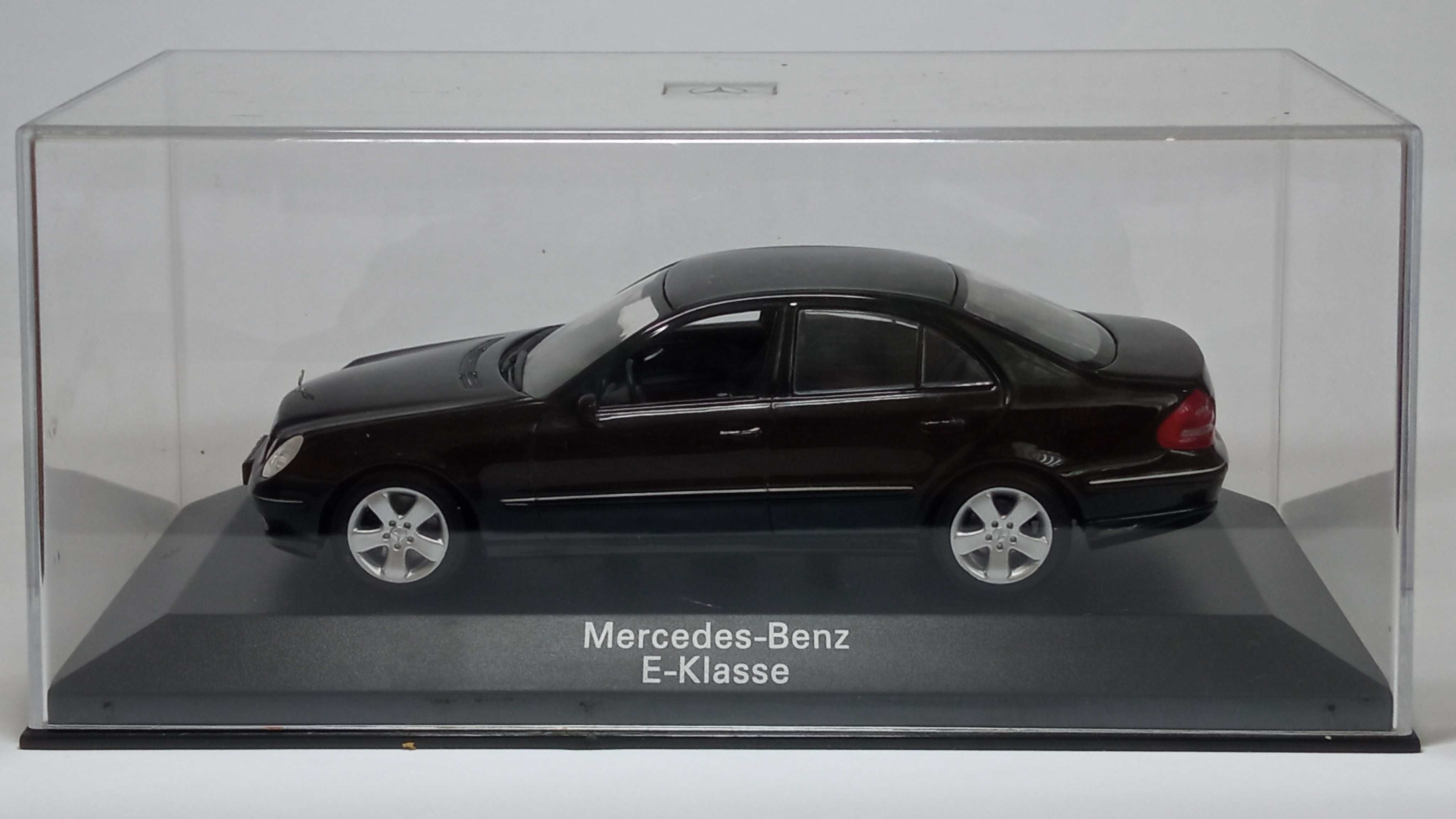 Minichamps Mercedes Benz E-Klasse 1:43