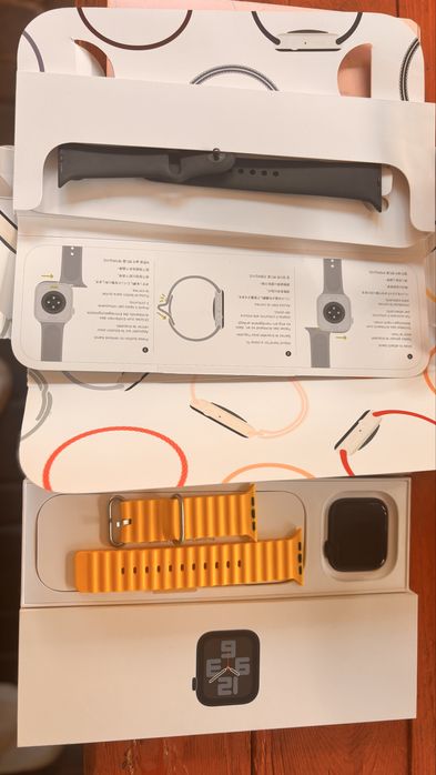 Apple Watch SE sport band ml
