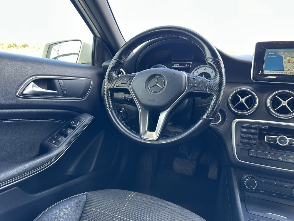 Mercedes-Benz A180 Sport Idition J. AMG Aceito Retoma