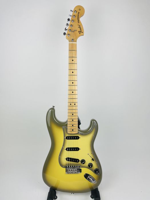 Fender Antiqua 70’s Stratocaster Made in Japan 2003. 1 z 400