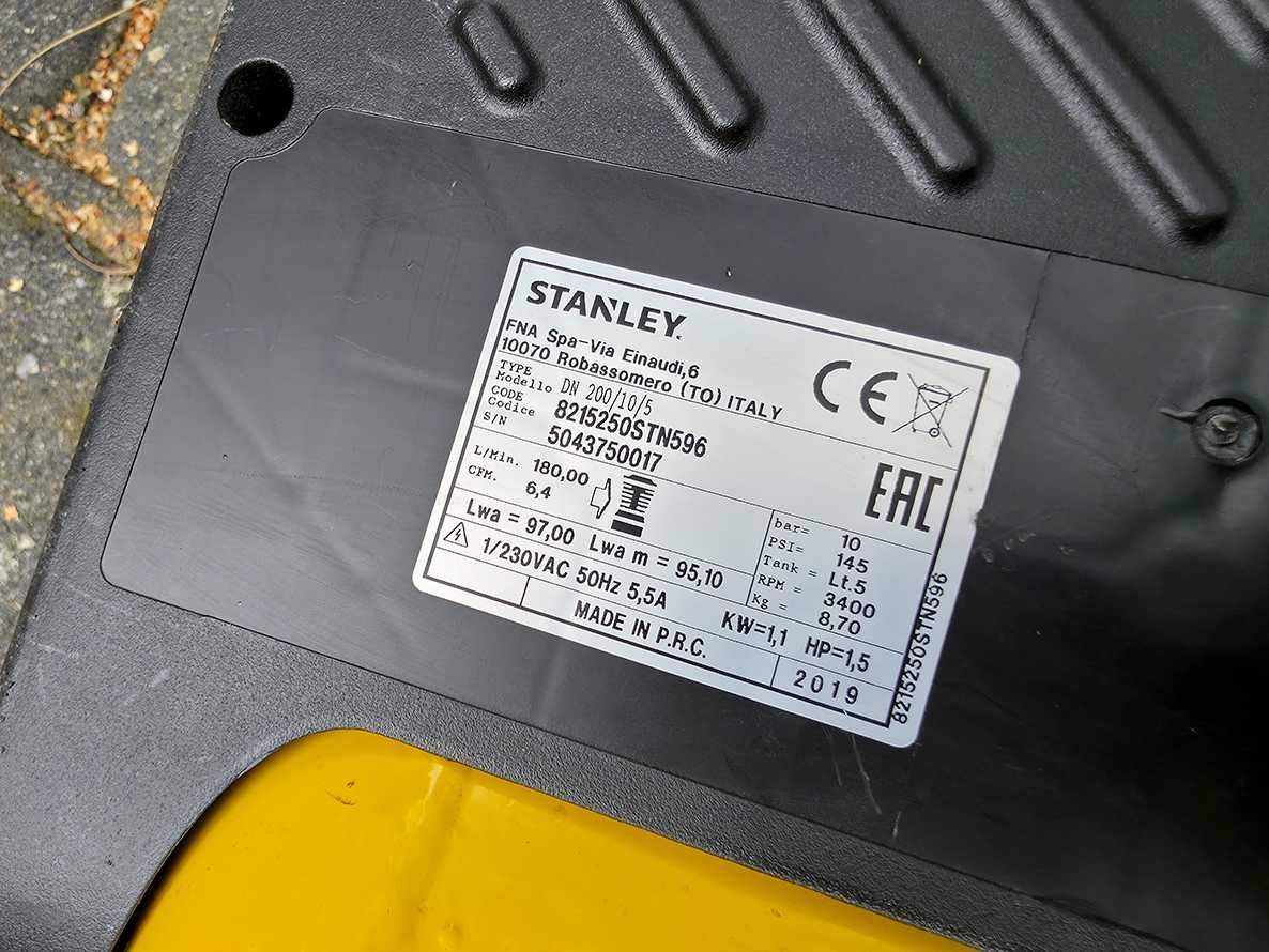 Przenośny kompresor bezolejowy Stanley model DN 200/10/5