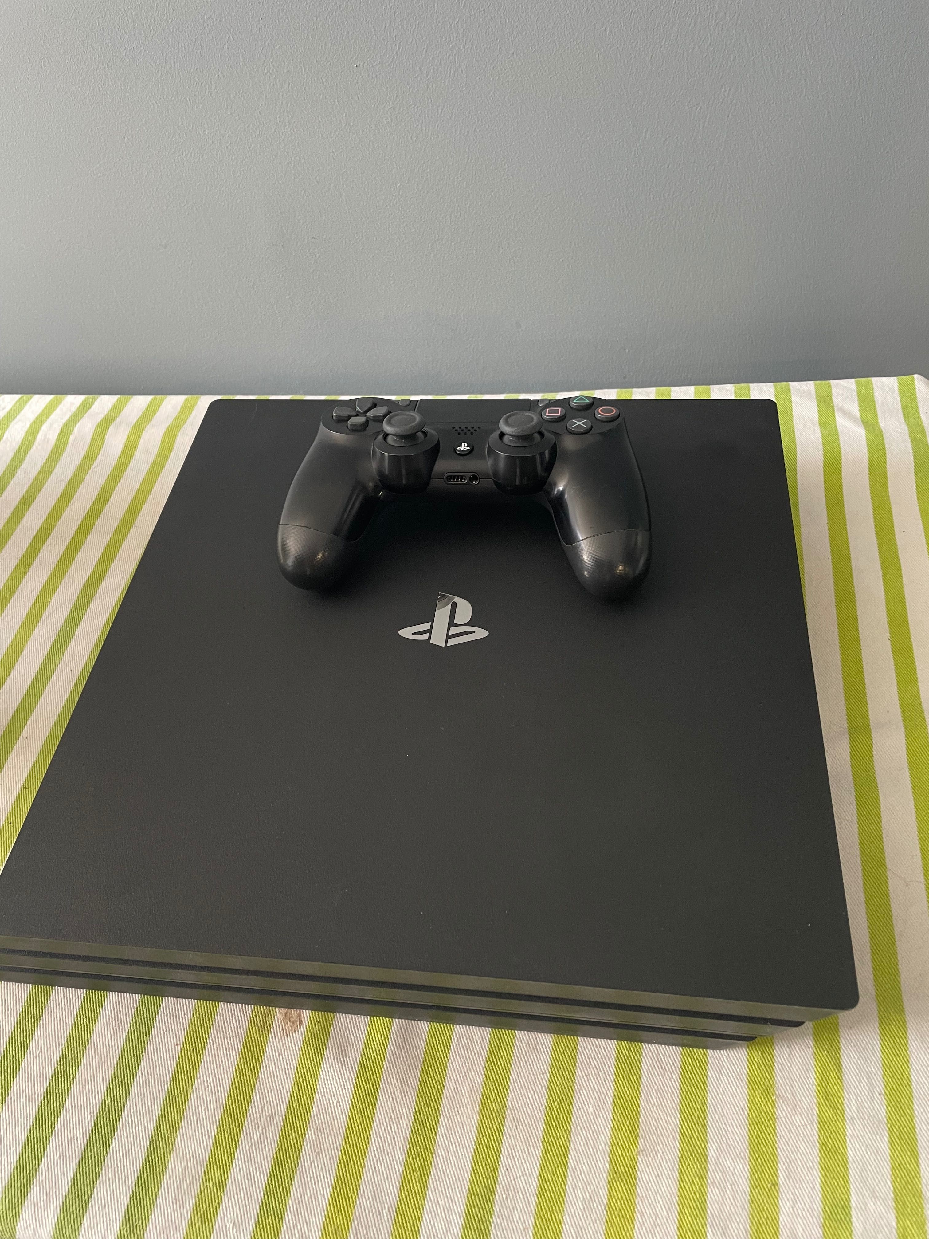 Consola PlayStation 4 Pro