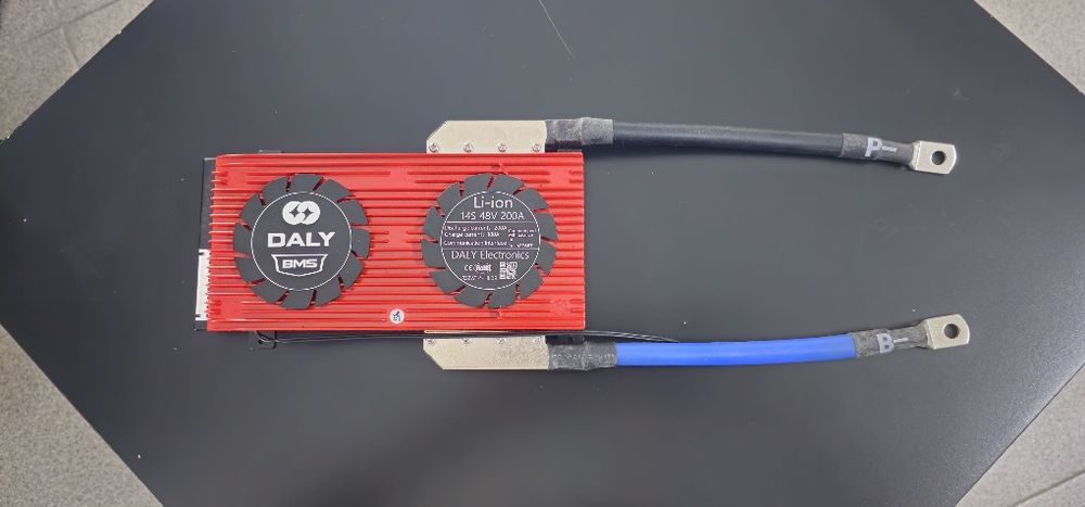 BMS Daly Smart 14S 48V 200A Bluetooth – Novo, nunca usado