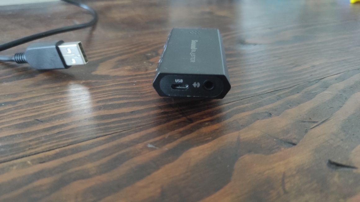 Wzmacniacz przenośny Sound Blaster E1