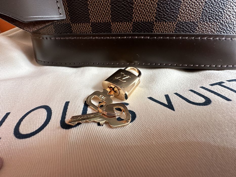 Louis Vuitton alma BB