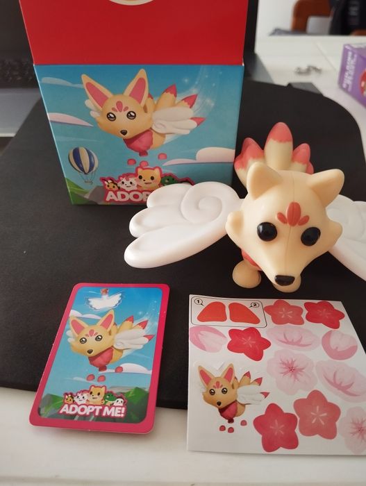 Figurino "adopt me!"