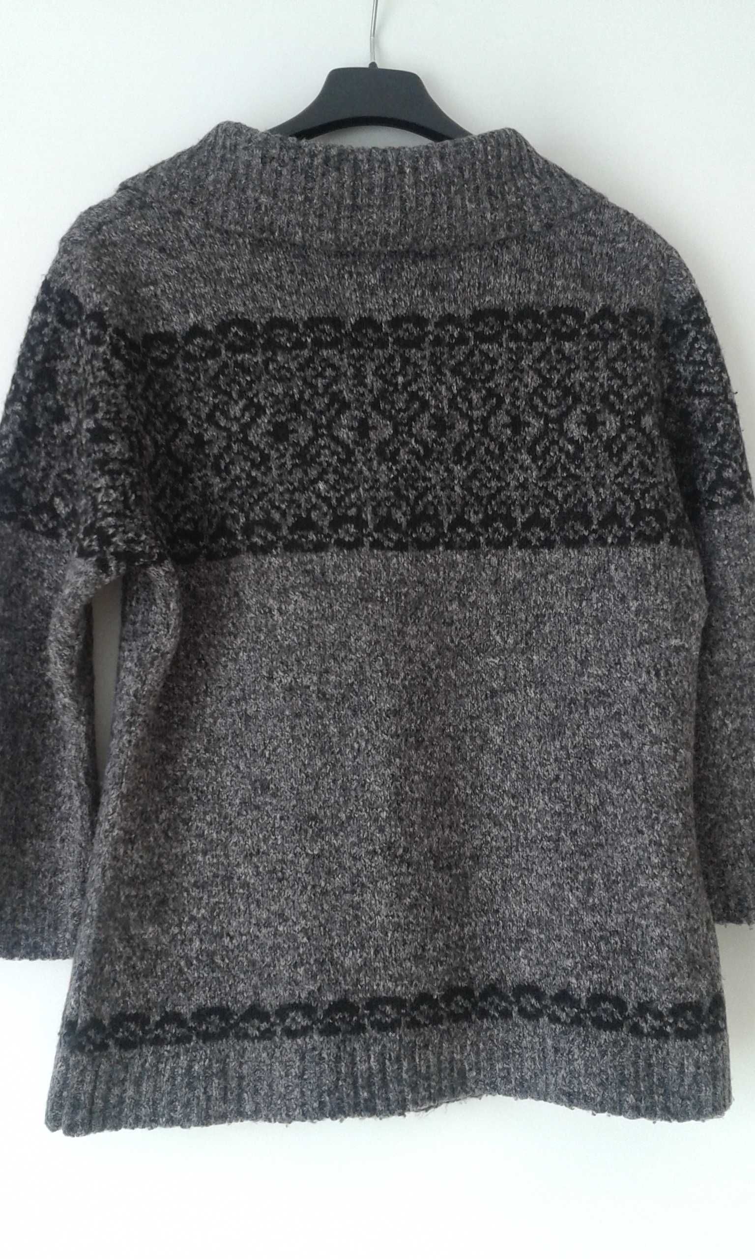 Sweter kardigan wdzianko