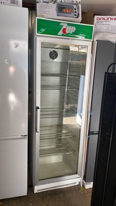 Вiтрина холодильник