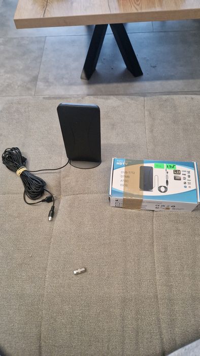 Antena 4k z wzmacniaczem