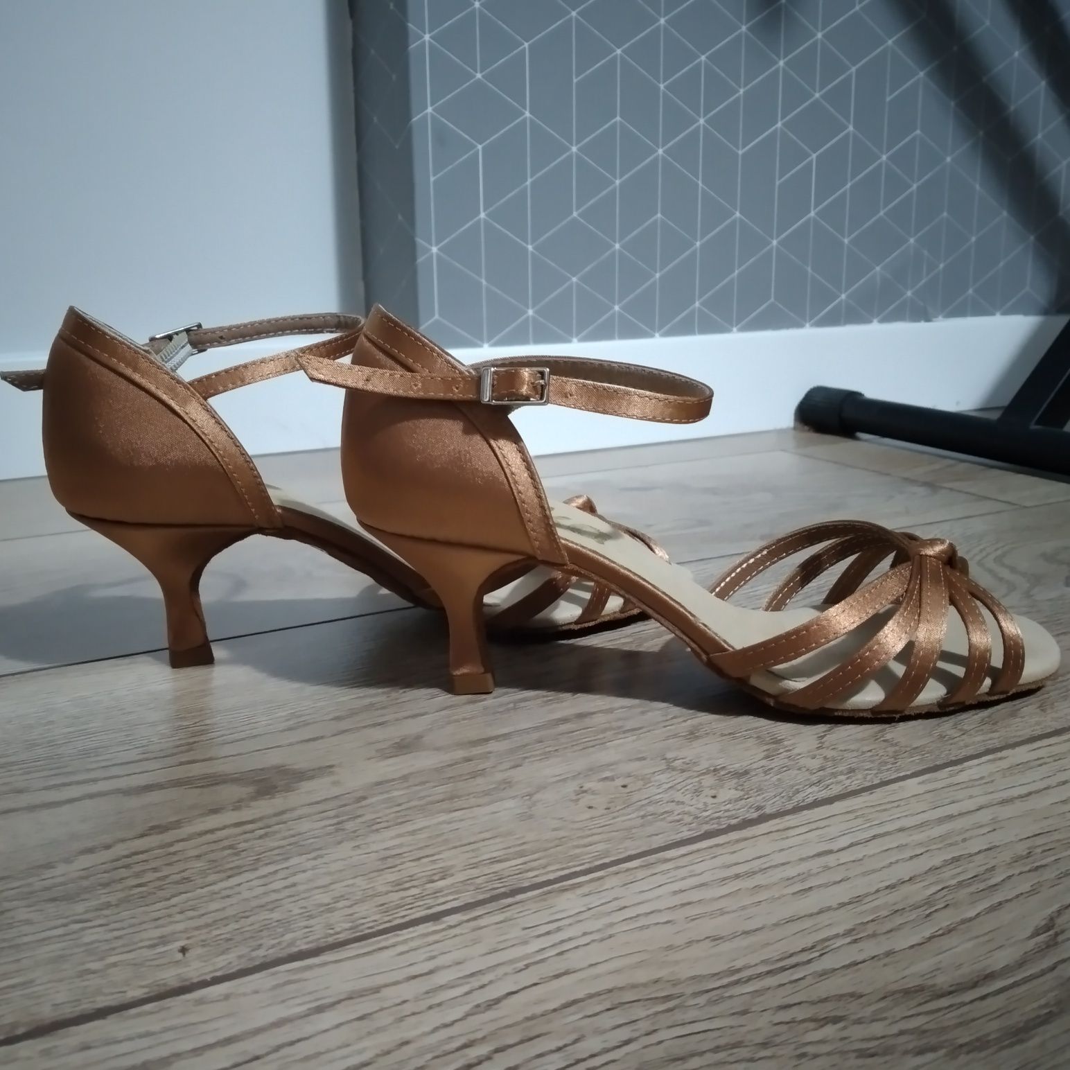 Buty do tańca towarzyskiego LATINO - OLIVIA (wika.pl)
